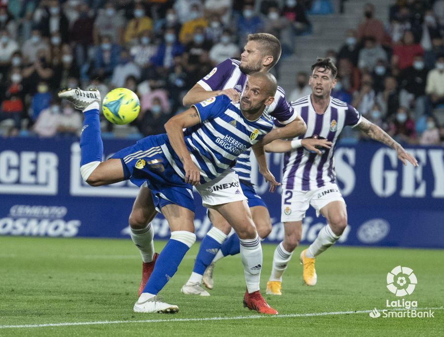 Deportiva y Valladolid ofrecen un vibrante partido que acaba con empate 2-2 con doblete de Yuri