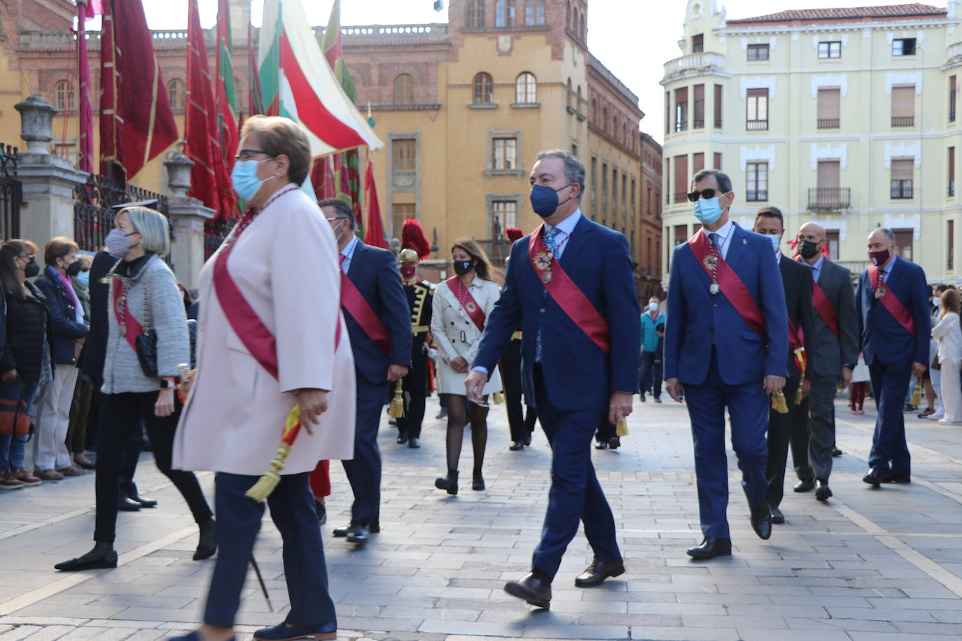 Ayuntamiento y Cabildo retomaron su habitual intercambio dialéctico sobre la obligatoriedad de la ofrenda municipal.