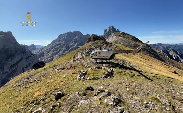 Galería. Rescate del montañero herido camino de Collado Jermoso.