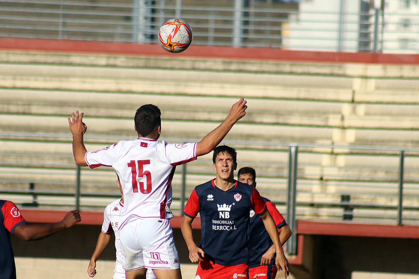 Dos goles de Manso le valen a los de Isra Martínez para imponerse por 3-1 a los bercianos.