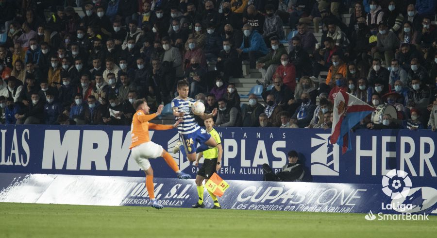 El conjunto berciano no pudo pasar del empate sin goles ante el equipo madrileño.