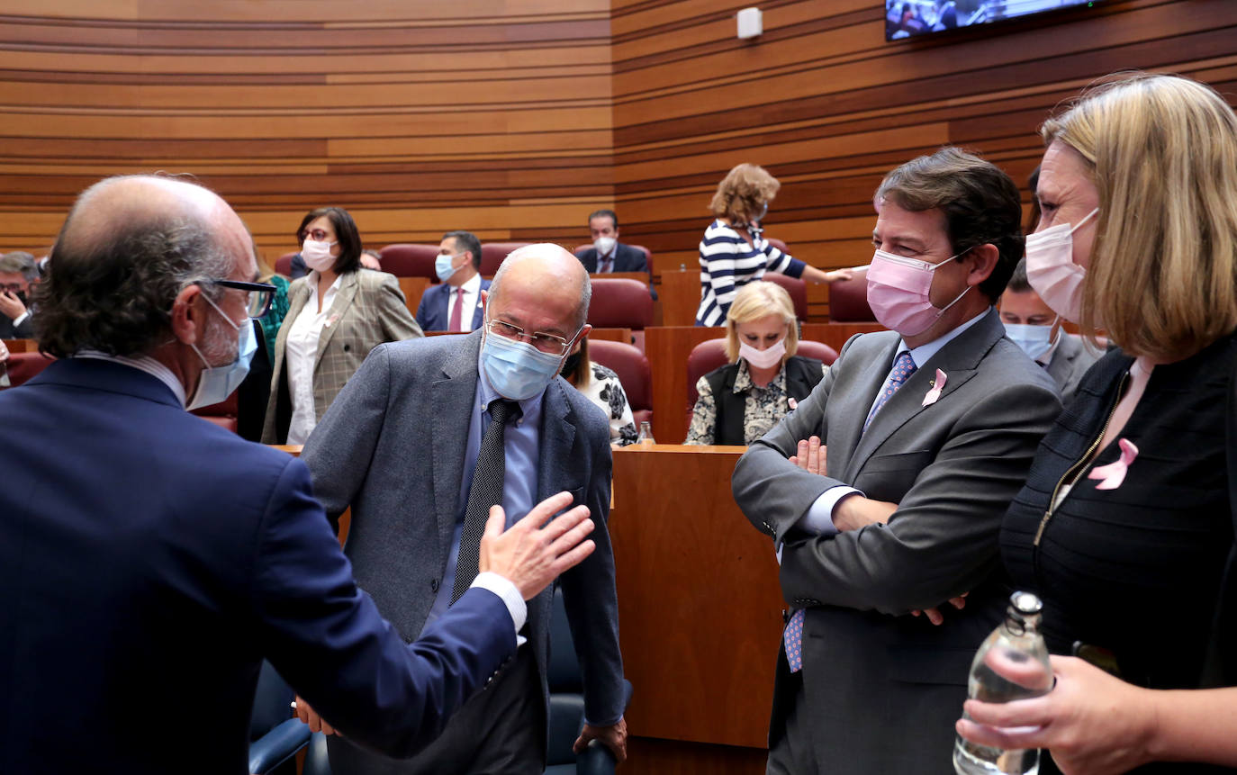 Los partidos debaten la situación de la comunidad y diferentes propuestas e iniciativas.