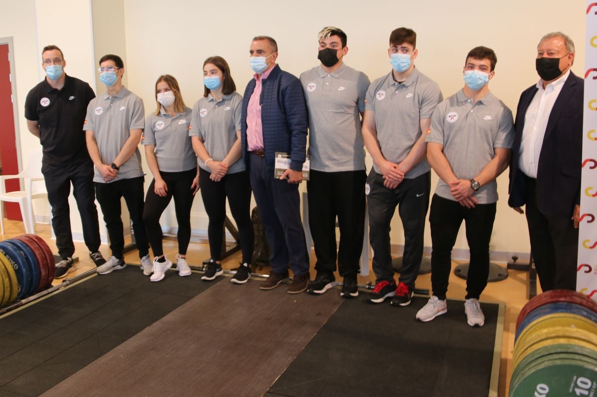 El presidente del Consejo Superior de Deportes (CSD), José Manuel Franco, visita el Centro de Alto Rendimiento de León (CAR).