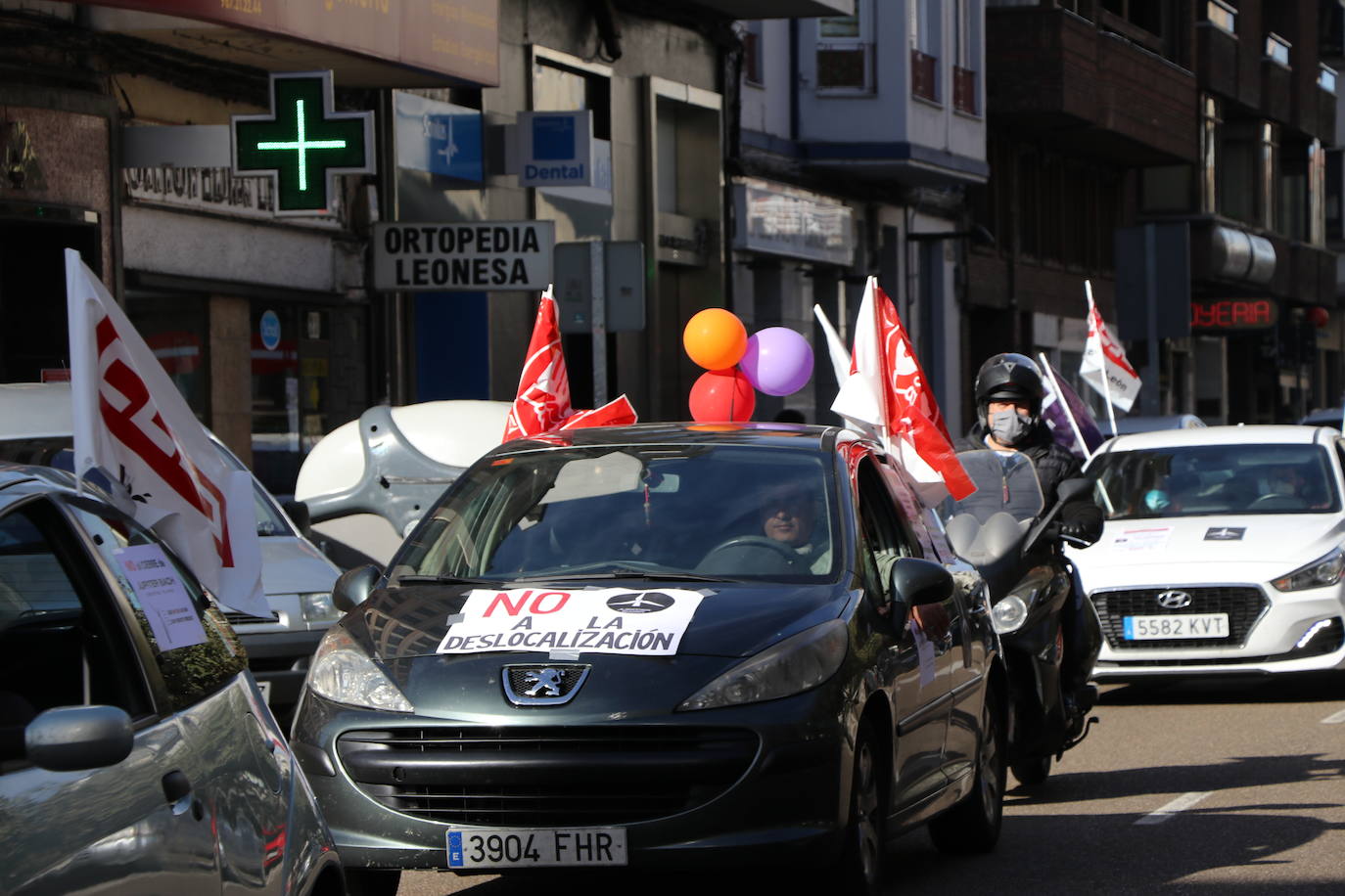 Fotos: Caravana de vehículos de Jupiter Bach contra el cierre