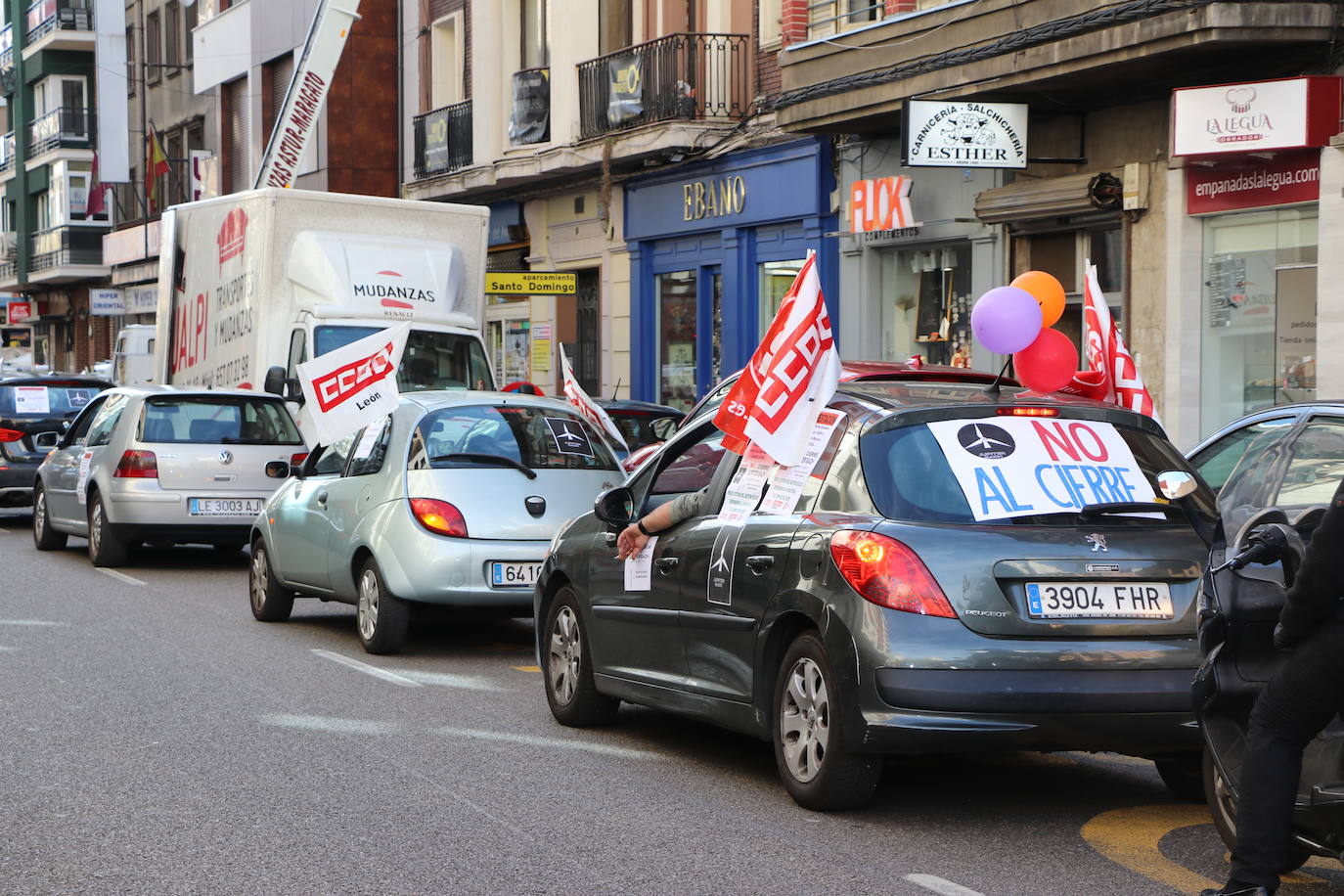 Fotos: Caravana de vehículos de Jupiter Bach contra el cierre