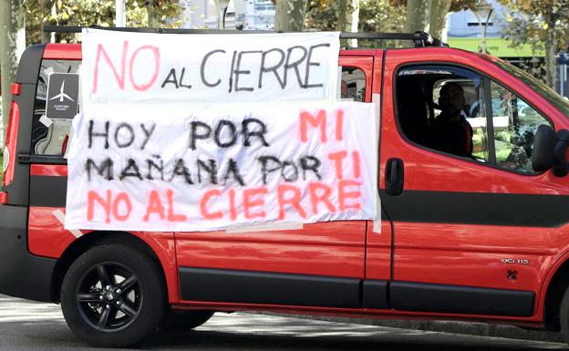 Uno de los vehículos participantes en la caravana. 