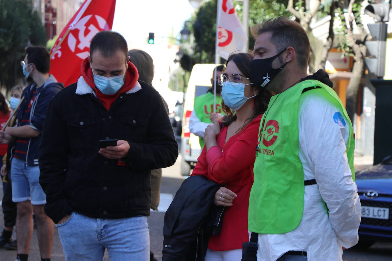 Reclaman que no haya deslocalización de sus puestos de trabajo y que no se siga adelante con la desindustrialización de León.