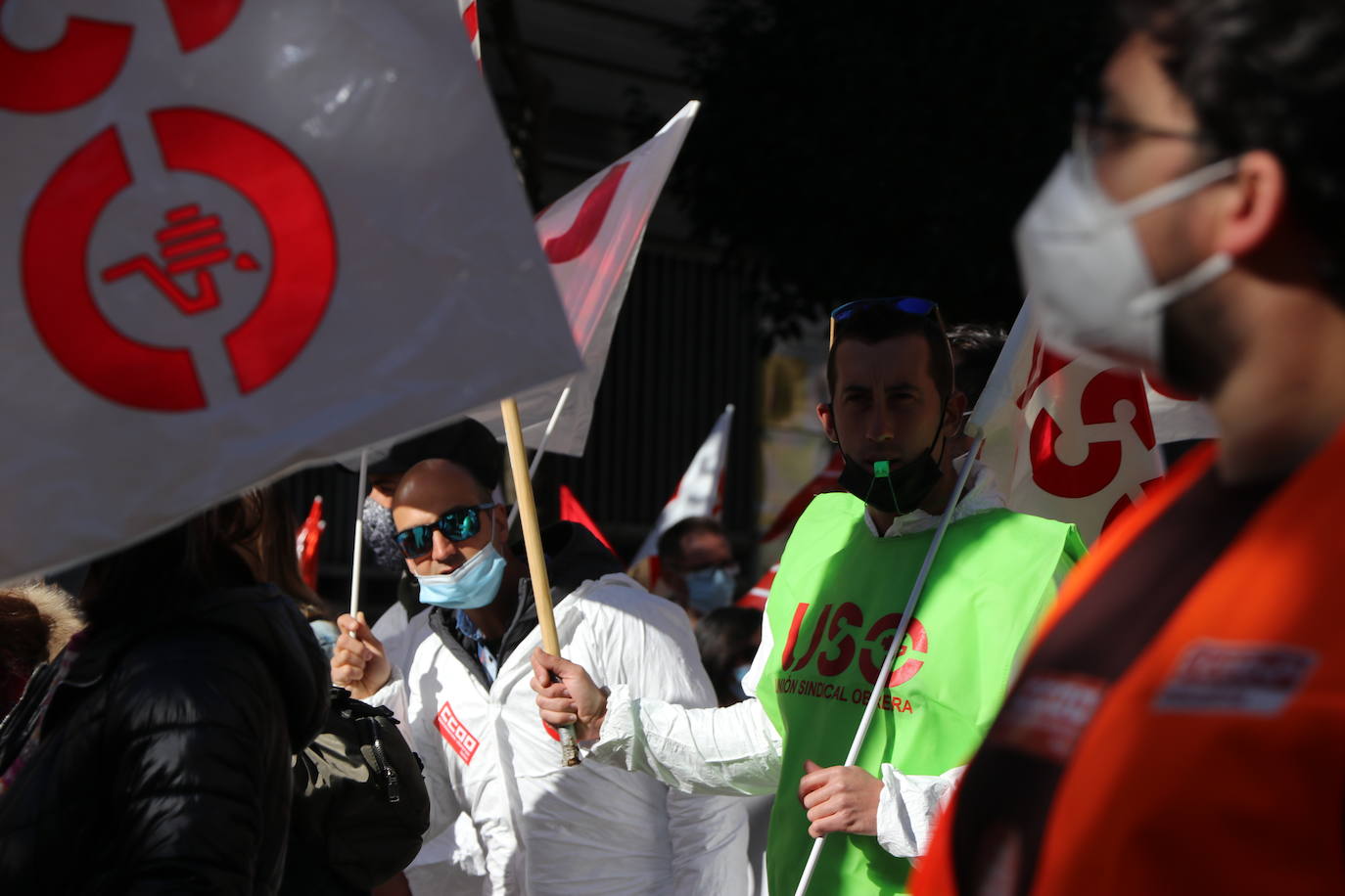 Reclaman que no haya deslocalización de sus puestos de trabajo y que no se siga adelante con la desindustrialización de León.