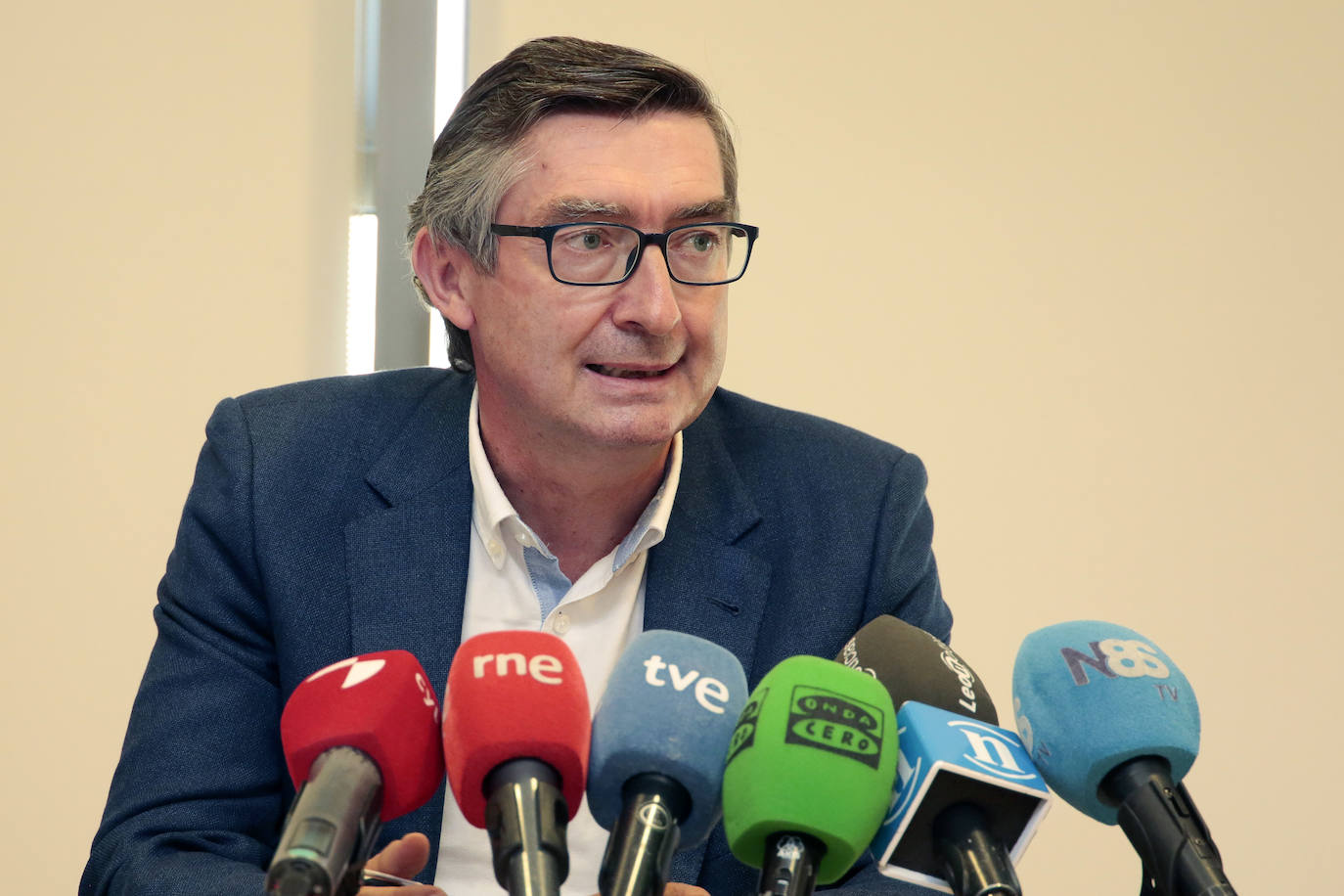 El director general de Patrimonio Natural y Política Forestal, José Ángel Arranz, se reúne con sus homólogos de Asturias, David Villar; Cantabria, Antonio Javier Lucio y Galicia, Belén María do Campo, para constituir el grupo de trabajo de las comunidades autónomas del noroeste sobre el lobo.