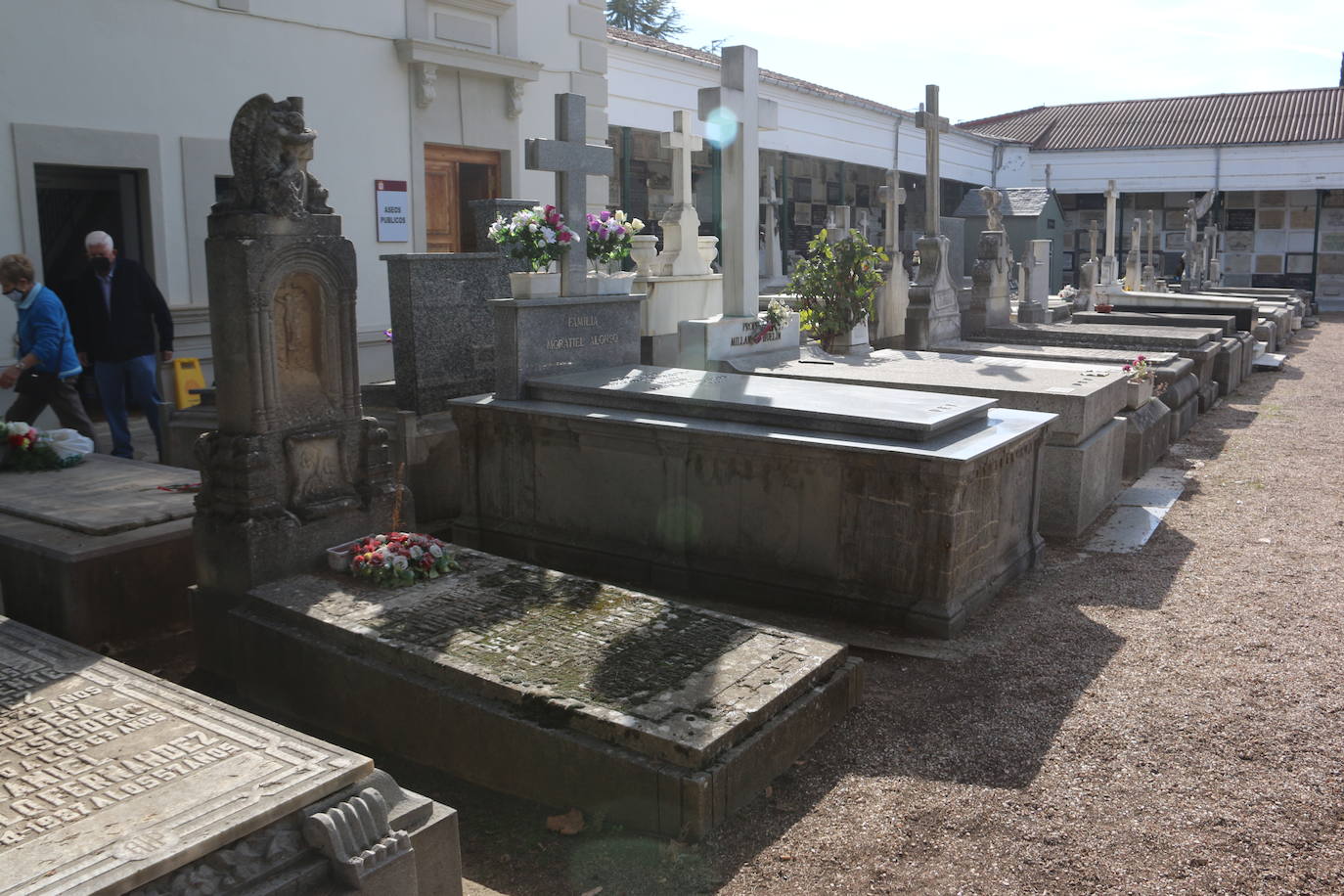 La festividad volverá a llevar hasta el camposanto leonés a un buen número de familiares y amigos de los difuntos.