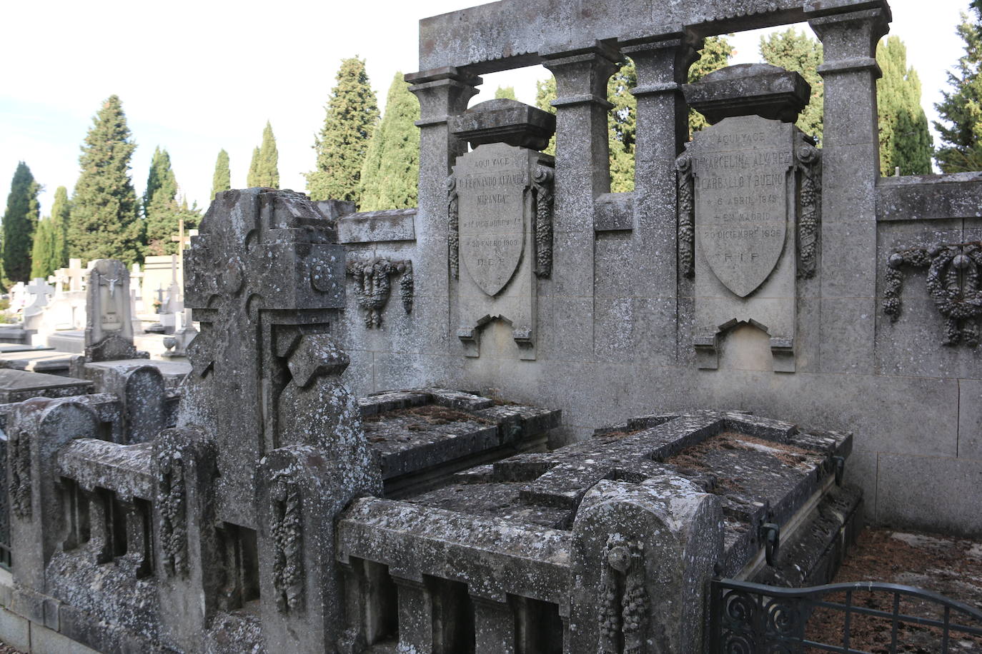 La festividad volverá a llevar hasta el camposanto leonés a un buen número de familiares y amigos de los difuntos.