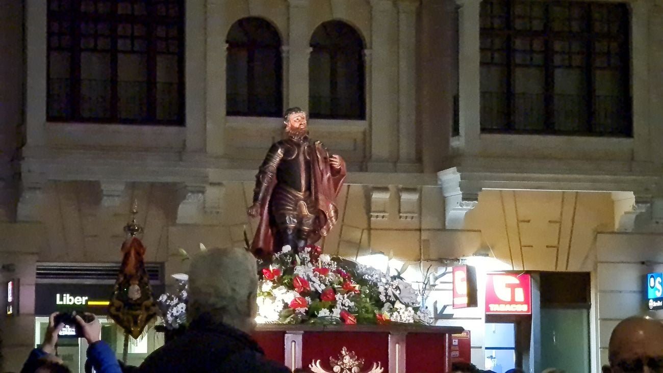 La parroquia de San Marcelo, en colaboración con la Hermandad de Santa Marta y de la Sagrada Cena y la Cofradía de las Siete Palabras de Jesús en la Cruz, procesiona al santo cuyos restos reposan en la iglesia a la que da nombre en un emotivo acto seguido por numeroso público. 