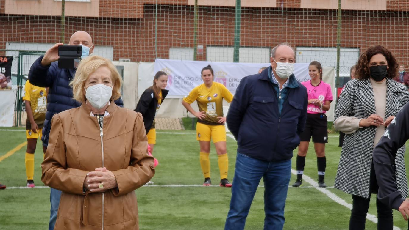 La I Copa Diputación de fútbol femenino ha servido para realizar un tributo a una de las grandes impulsoras de este deporte en la provincia