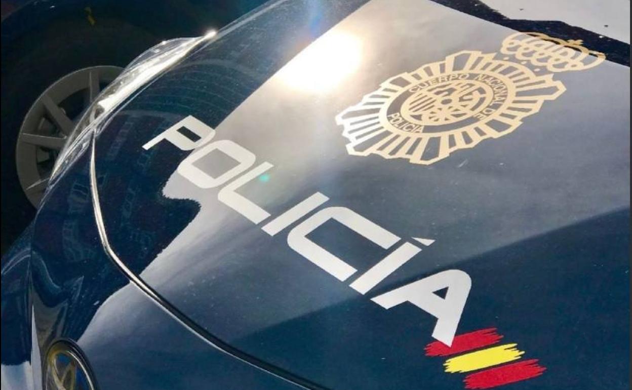 Coches patrulla de la Policía Nacional.