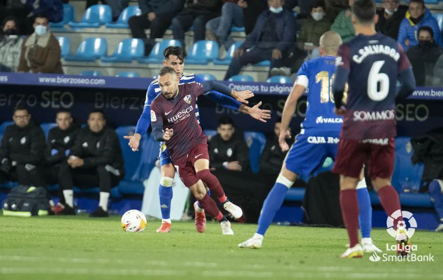 El conjunto berciano ha empatado ante el conjunto altoaragonés en la 14ª jornada de Segunda División 