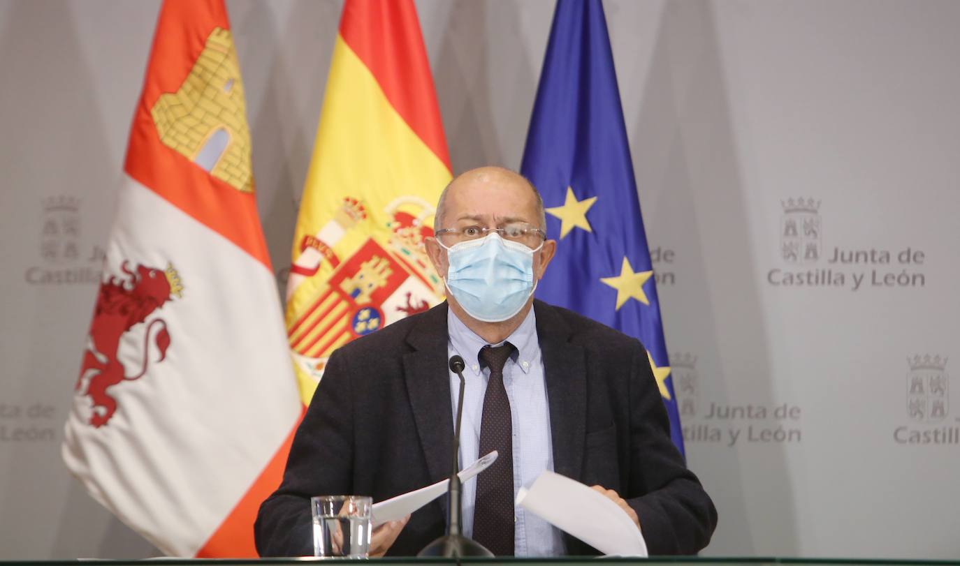 El vicepresidente, portavoz y consejero de Transparencia, Ordenación del Territorio y Acción Exterior, Francisco Igea, comparece en rueda de prensa posterior al Consejo de Gobierno.