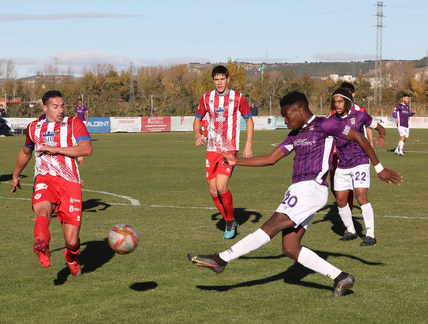 Un gol del jugador local Saúl decantó el partido del lado de los palentinos