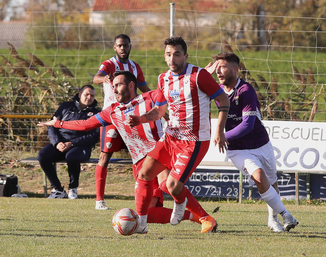 Un gol del jugador local Saúl decantó el partido del lado de los palentinos