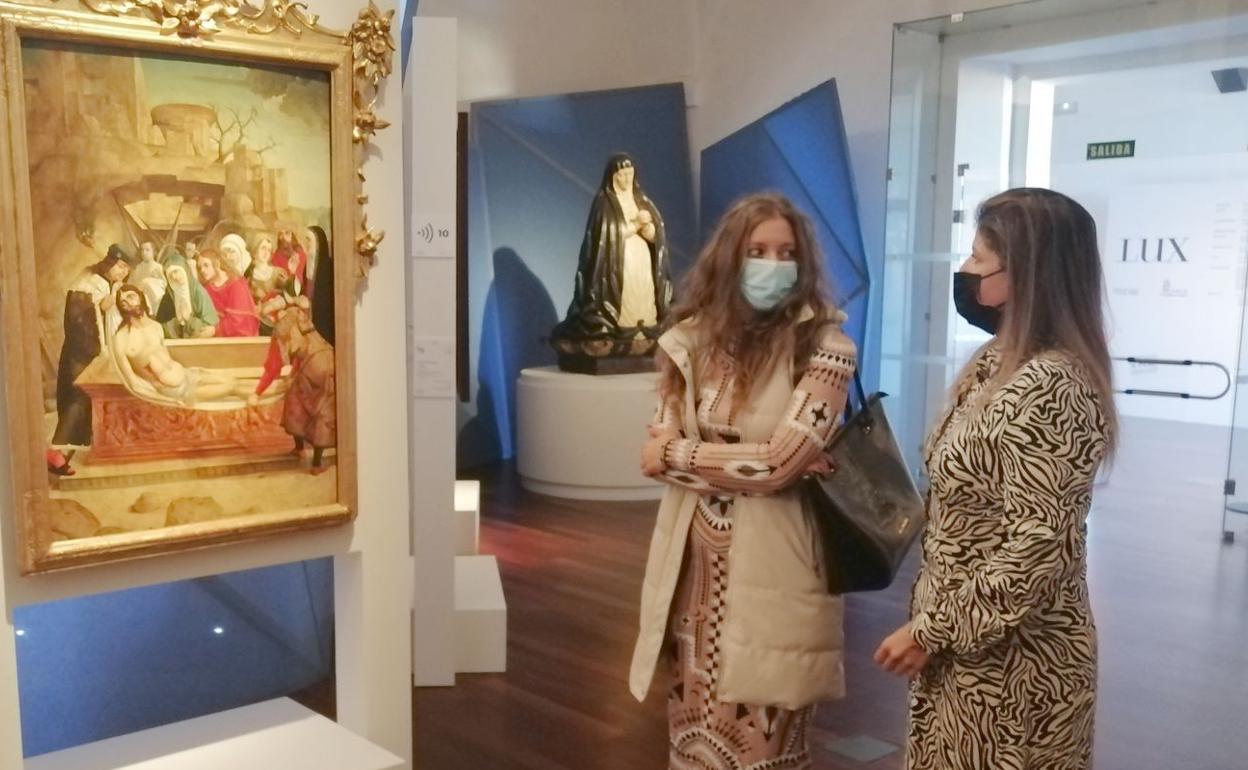Visita de la delegada de la Junta, Ester Muñoz, a las Edades del Hombre de Sahagún. 