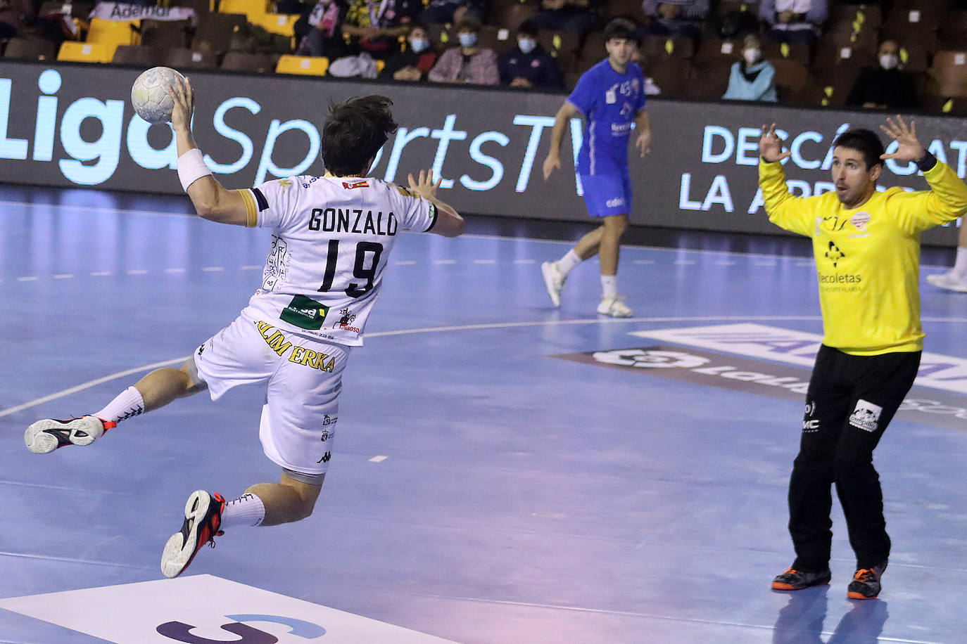 El conjunto leonés logró un importante triunfo en el derbi.