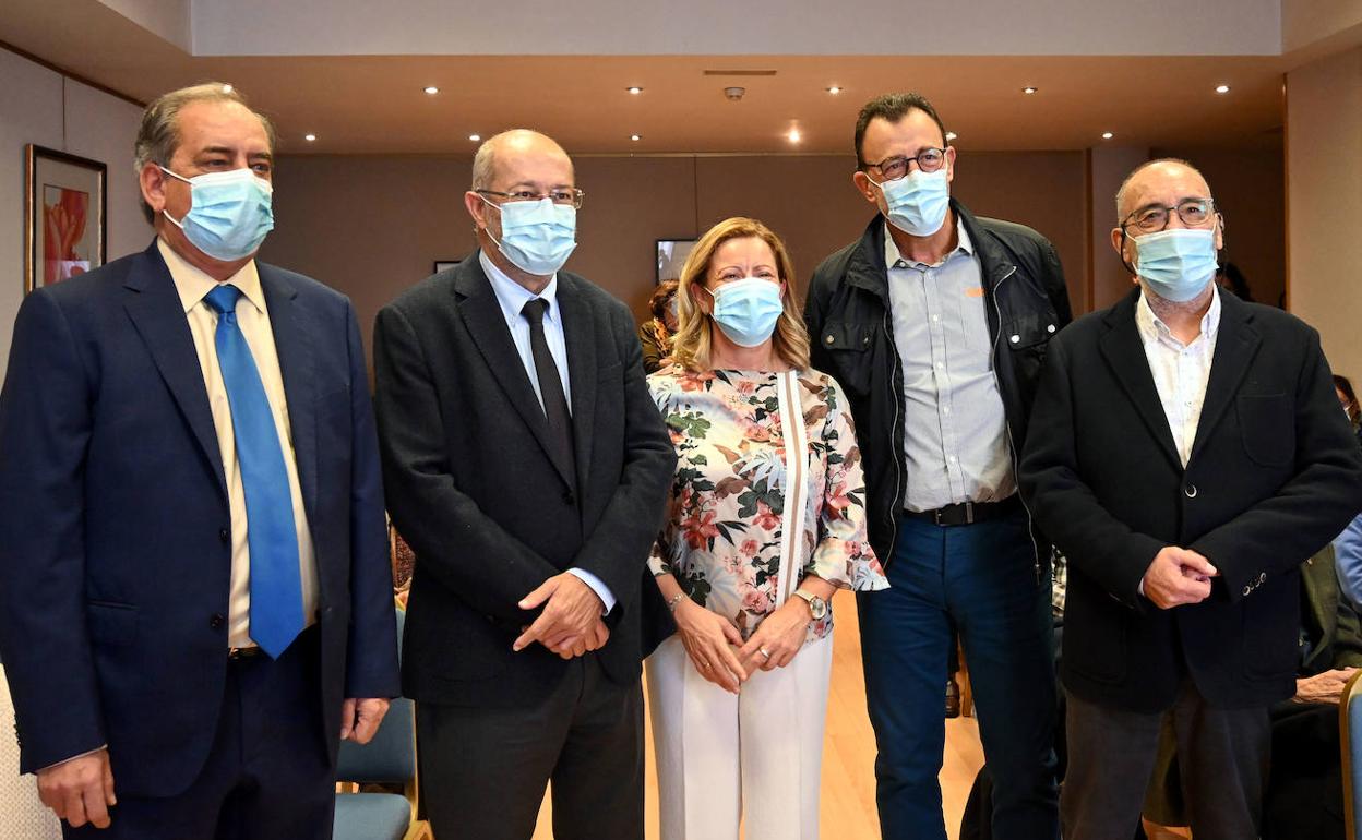 Conmemoración de los 20 año del primer traspalnte de corazón en la comunidad.