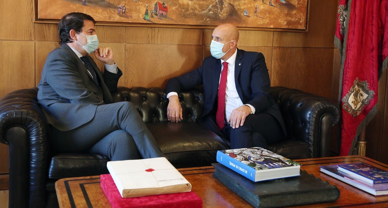 El presidente de la Junta, Alfonso Fernández Mañueco, rubrica el acuerdo de ampliación junto con el alcalde de la ciudad, José Antonio Diez | La inversión inicial asciende a 10 millones de euros | La Junta coordinará las expropiaciones y venta de parcelas. 