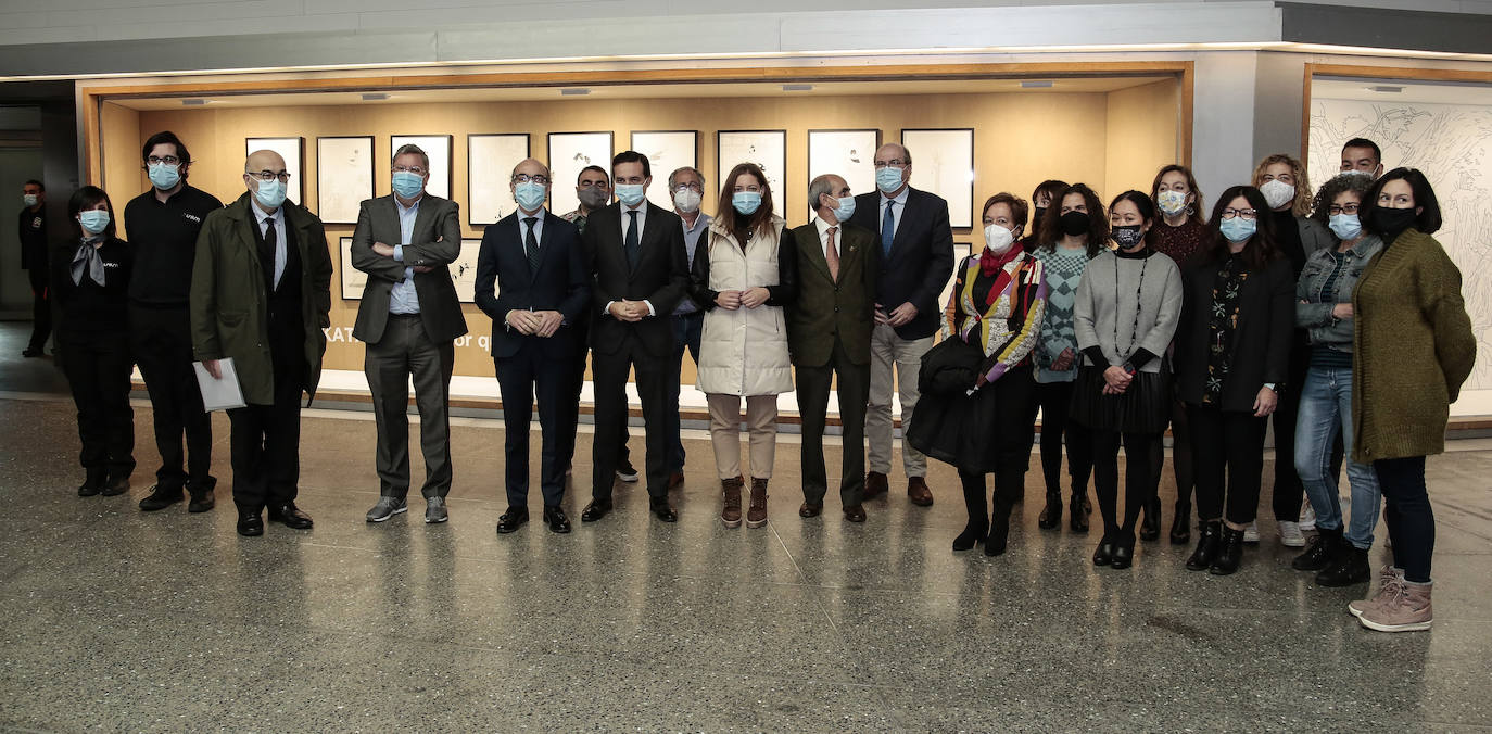 El consejero de Cultura y Turismo de la Junta, Javier Ortega, presenta al nuevo director del Musac, Álvaro Rodríguez Fominaya