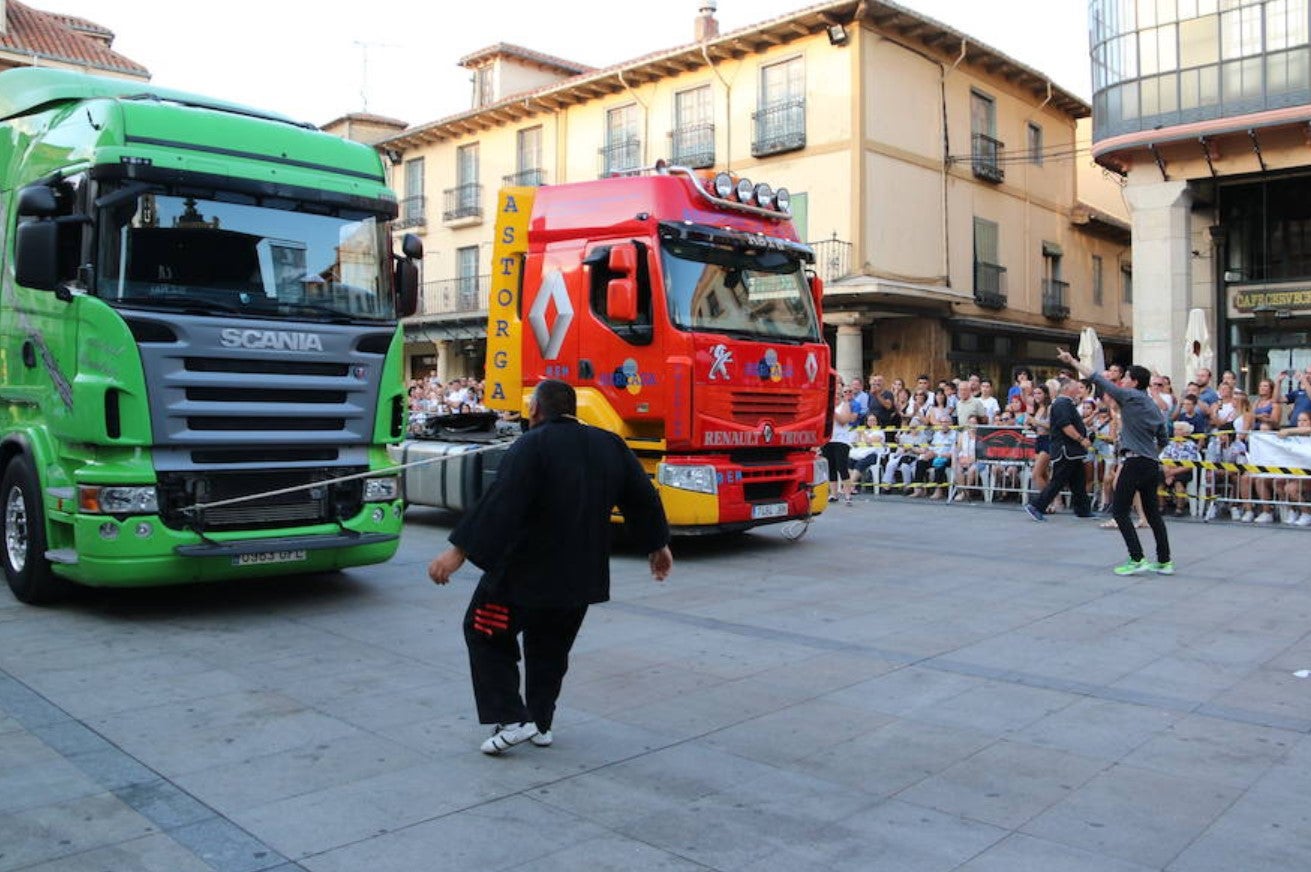 León ha logrado la mayor ración de cecina y cuenta con una familia con fuerza sobrenatural y con el habitante más longevo del mundo.