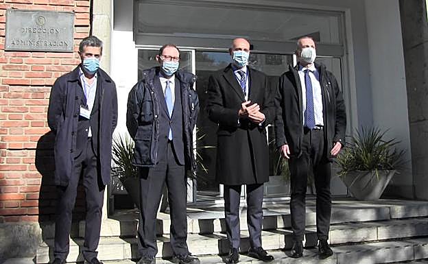 Visita de José Antonio Diez a la sede de ADL. 