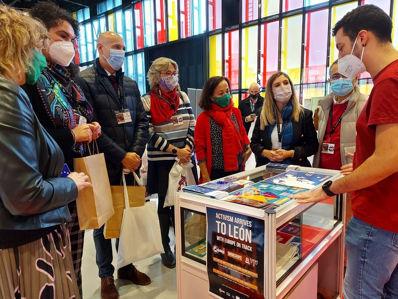 16 asociaciones juveniles conforman la trigésimo primera edición de esta feria de asociacionismo juvenil.