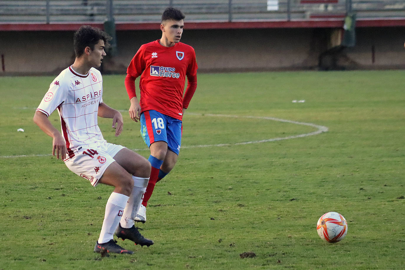 El filial culturalista cae derrotado ante el conjunto soriano en el Área Deportiva de Puente Castro.