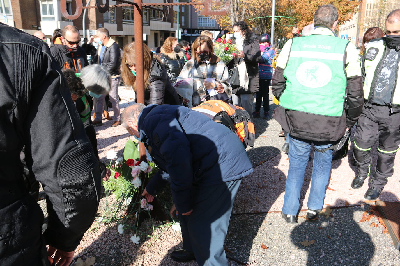 La fundación Avata organiza un acto en memoria de las personas que perdieron la vida en la carretera en la provincia.