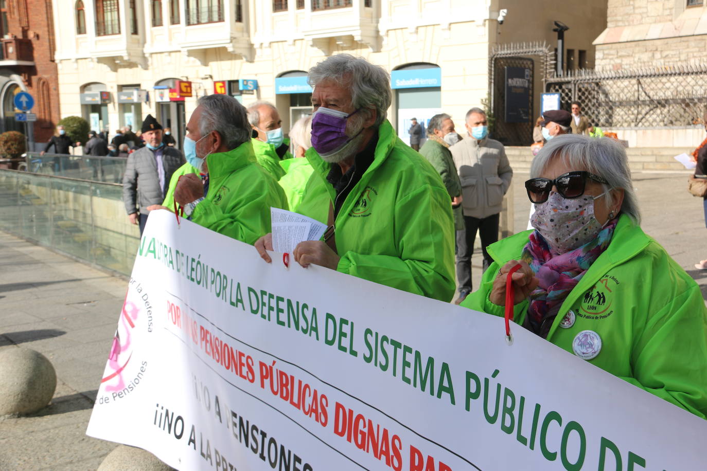 Afirman que el 50% de los jubilados de León no cobran el salario mínimo interprofesional.