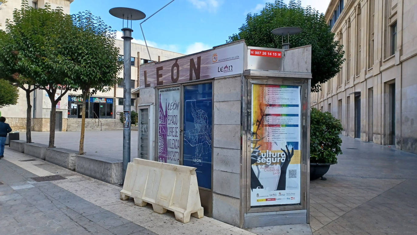 Ciudadanos exige soluciones ante la problemática de los quioscos cerrados en la ciudad de León. 