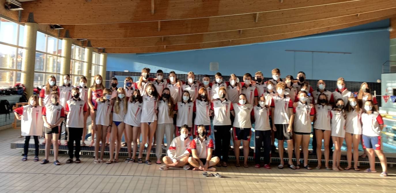 Arranca una termporada ilusionante para el Club Natación León.