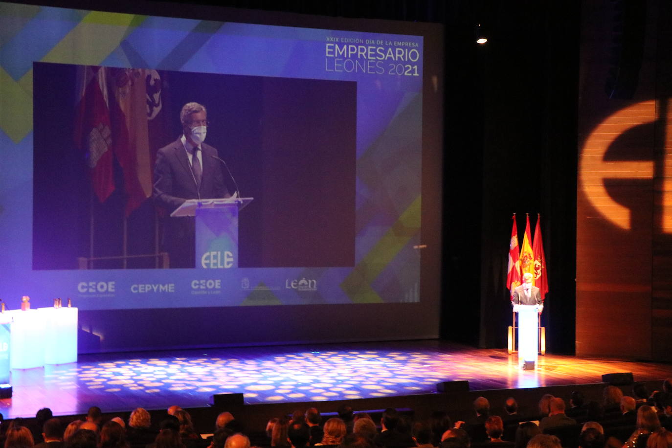 La gala de la FELE ha reunido a la sociedad leonesa para galardonar a TECOI. 