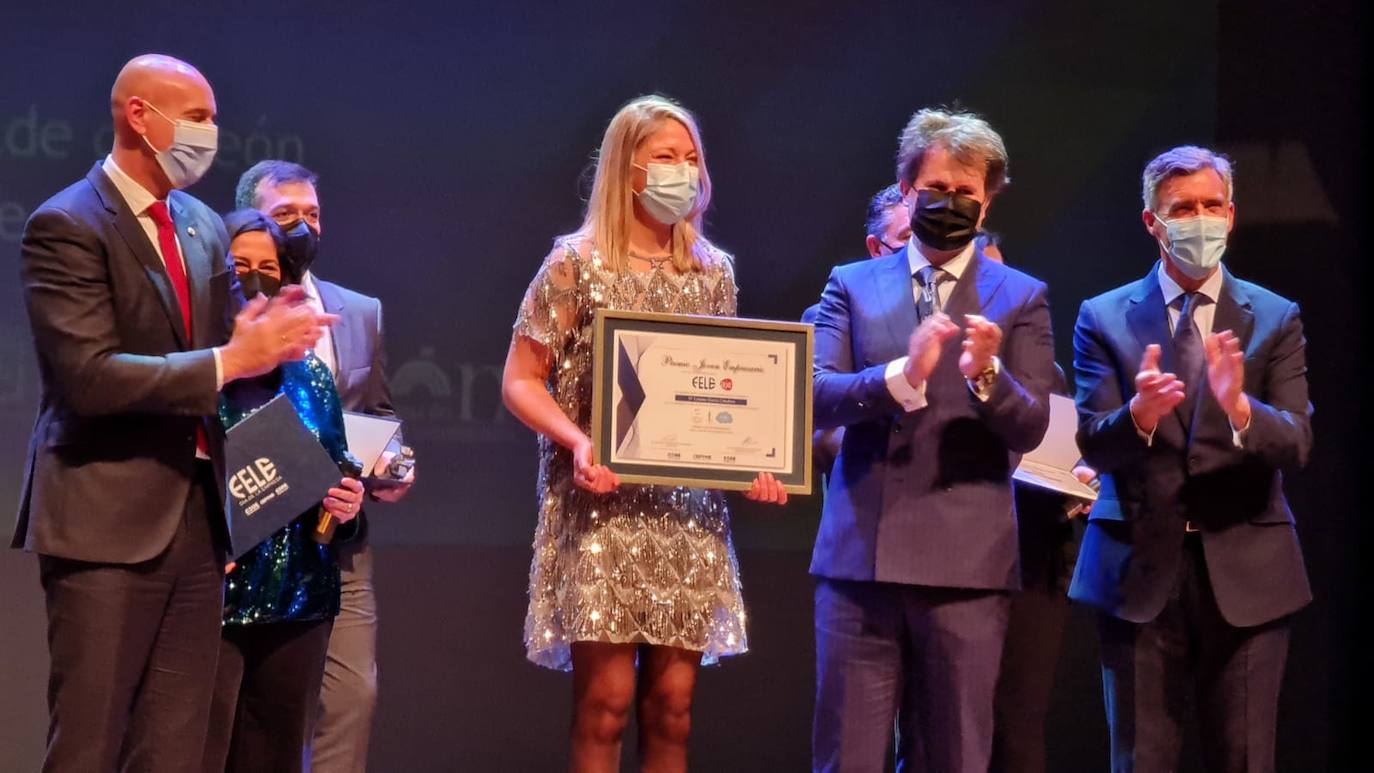 La gala de la FELE ha reunido a la sociedad leonesa para galardonar a TECOI. 