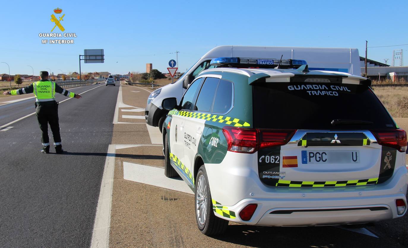 La Guardia Civil ha logrado, mediante sus sistemas de prevención, intervenir en la ruta de un conductor de autobús que resultó positivo en cocaína.