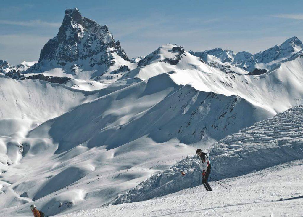 Astún, Huesca | La estación de esquí de Astún está situada en el Pirineo Aragonés, concretamente en el valle de Canfranc y se ha convertido en una de las más valoradas de toda España.