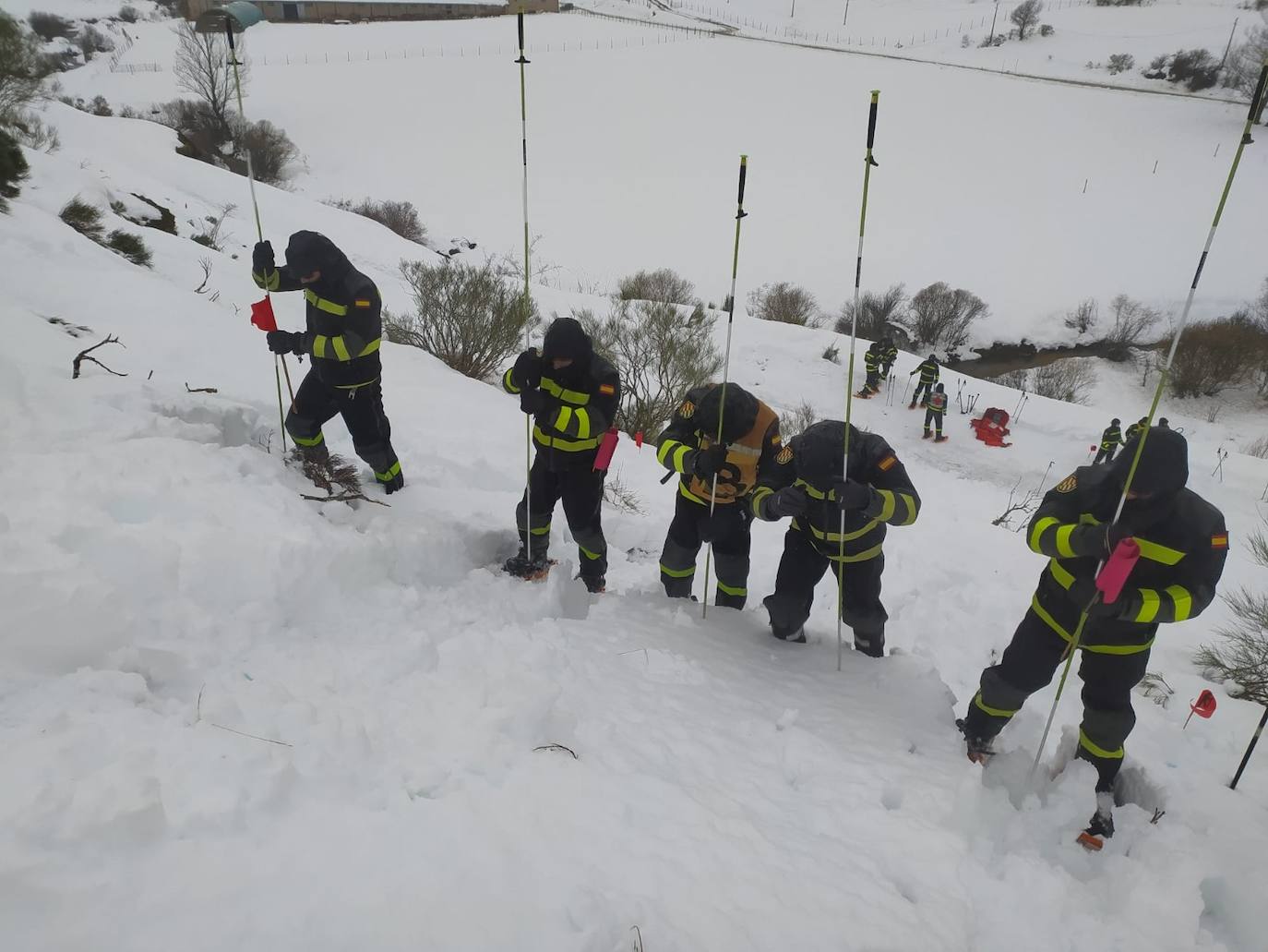 Fotos: La UME se prepara ante la emergencia en la nieve