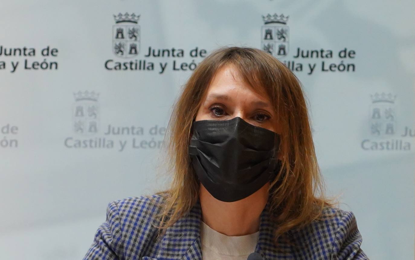 Las consejeras de Sanidad, Verónica Casado; de Familia e Igualdad de Oportunidades, Isabel Blanco; y de Educación, Rocío Lucas, presentan la ''Estrategia regional de prevención del suicidio''.