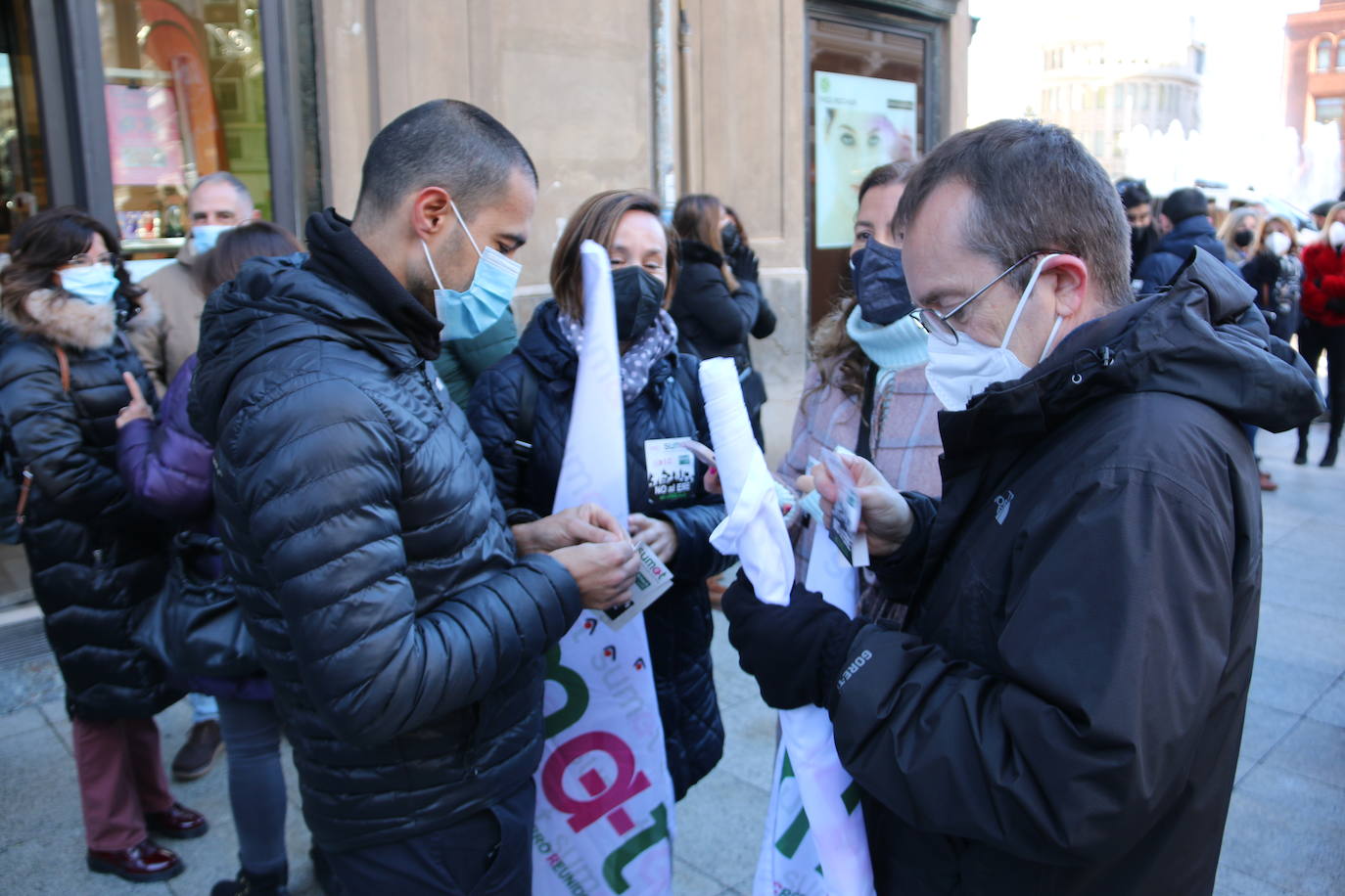 Las organizaciones sindicales denuncian que «todo sigue igual» en lo referente a los 118 empleados afectados por la propuesta de Ere de Unicaja Banco.