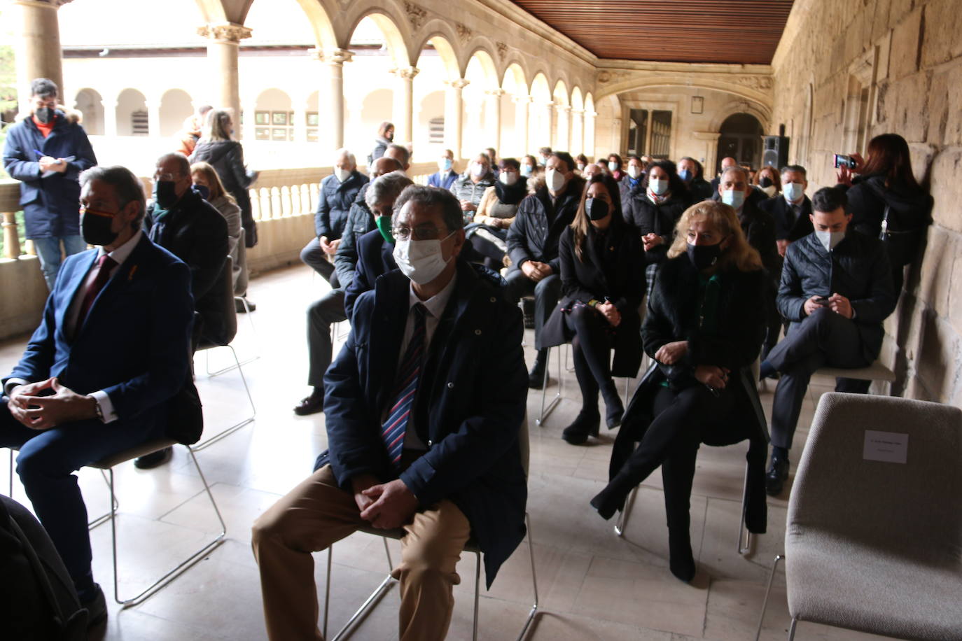 El cláustro de San Marcos acoge el acto conmemorativo de la fundación de la Carta Magna.