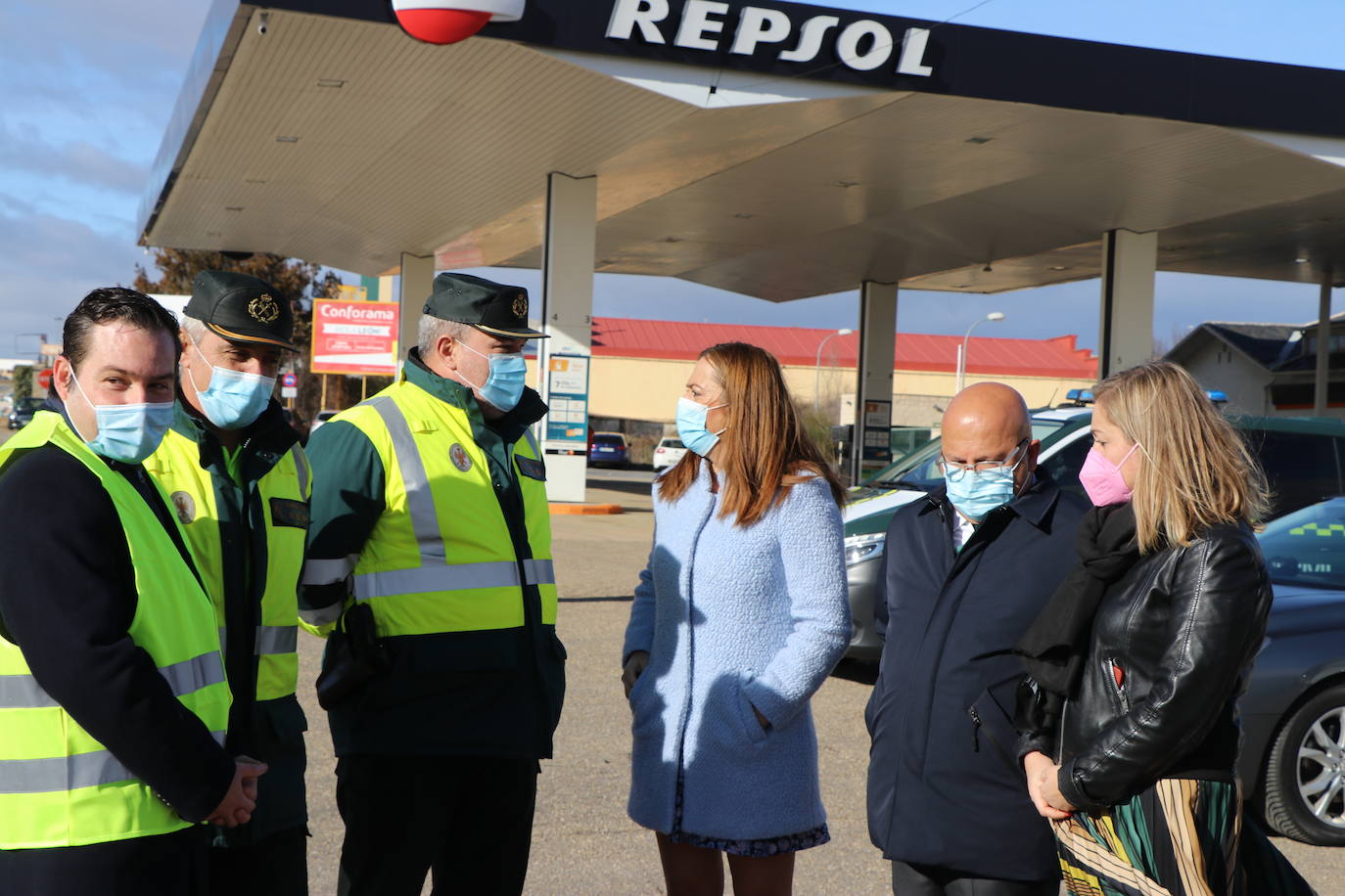 a delegada del Gobierno en Castilla y León, Virginia Barcones, prevé que la movilidad para este peunte de la Constitución sea un 1,5% superior al 2019 y pide especial precaución en las zonas de montaña ante los fenómenos meteorológicos adversos previstos.