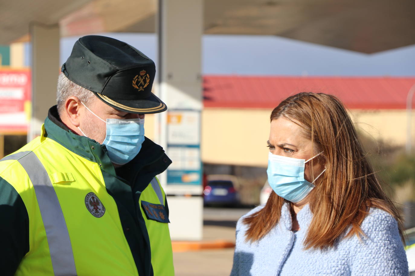 a delegada del Gobierno en Castilla y León, Virginia Barcones, prevé que la movilidad para este peunte de la Constitución sea un 1,5% superior al 2019 y pide especial precaución en las zonas de montaña ante los fenómenos meteorológicos adversos previstos.