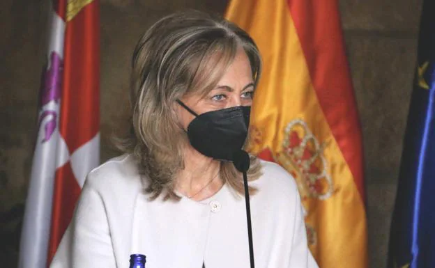 Galería. Lourdes Rodríguez, ponente en el acto conmemorativo de la Constitución Española.