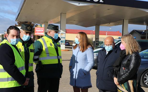 Galería. La delegada del Gobierno en Castilla y León, Virgina Barcones, presenta el dispositivo especial para el control de las carrteras este puente de la Constitución.