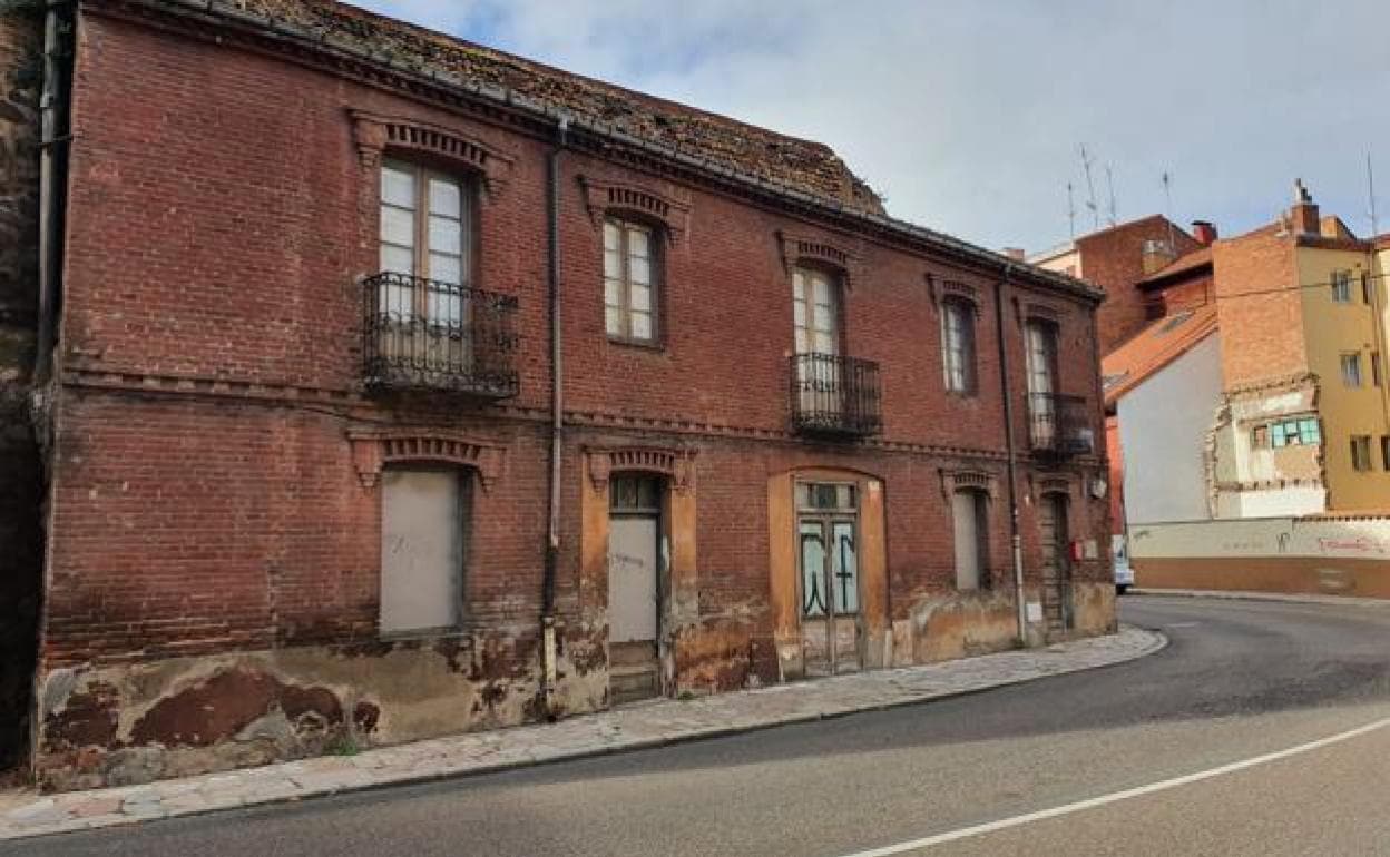 Una de las viviendas expropiadas en la zona de la muralla, cuyo avance se ha programado en la junta de gobierno con el expediente oportuno.