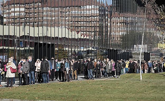 La espera se hizo larga para los leoneses.