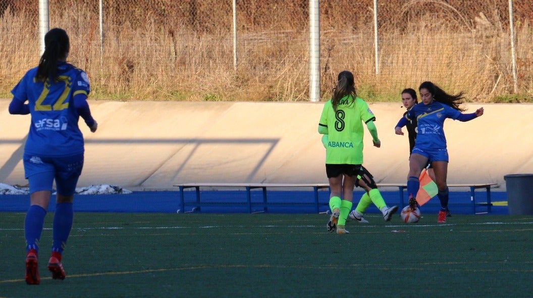 Las de Itziar Abascal sellan un empate a dos ante el líder de la categoría, el Peluquería Mixta Ferrol.